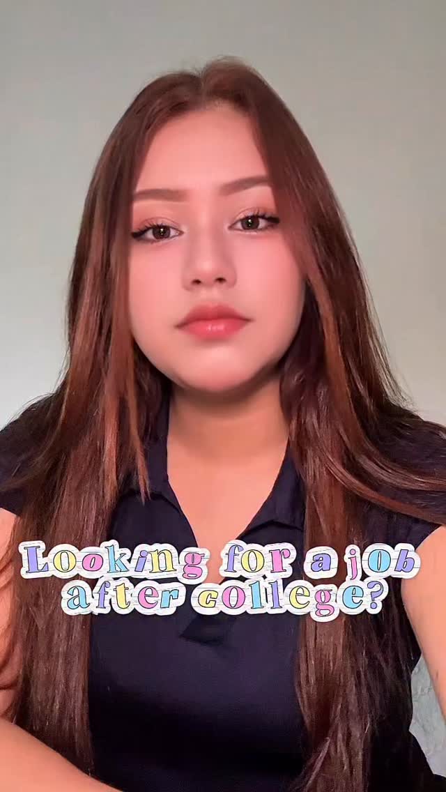 Instagram post by @alhena_orellana for Intern Queen. Caption reads: @internqueen @pgcareers Join me and @proctergamble....