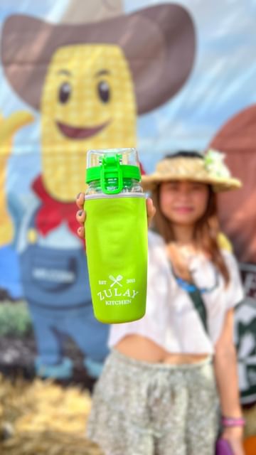 Instagram post by @hello.juanderbandit for Zulay Kitchen. Caption reads: [...] on an island? - STAY HYDRATED!

Zulay....