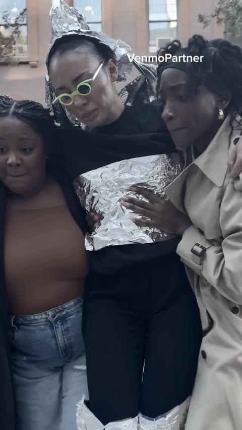 Instagram post by @taryndelaniesmith for Venmo. Caption reads: [...] a free taco on your next order when you pay....