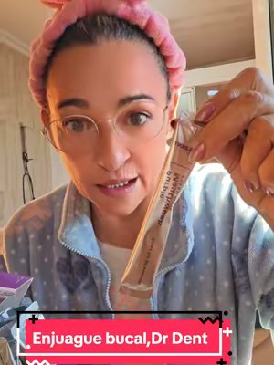 TikTok post by @chica.del.te for Dr Dent. Caption reads: Dr Dent enjuague bucal morado. Veinte sobres.....