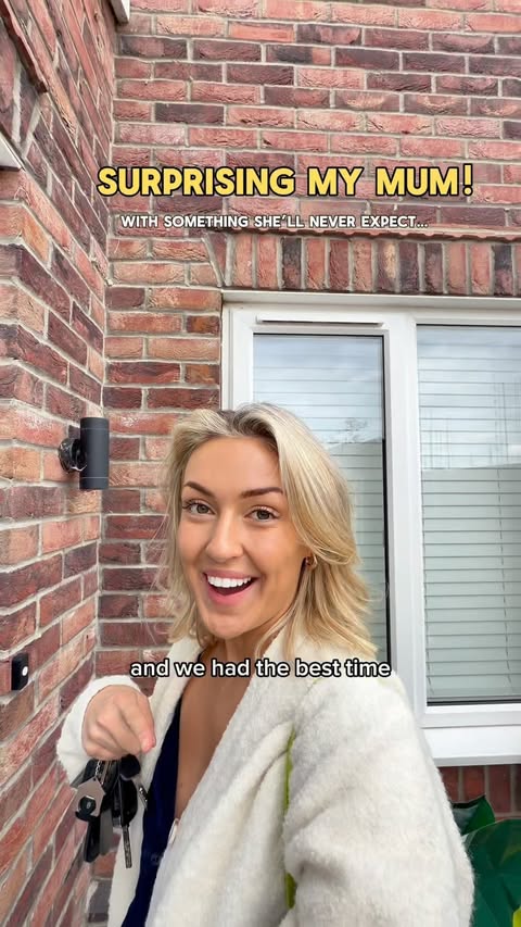 Instagram post by @elliemaegradyx for McCain Foods. Caption reads: Do you think she liked it?!😂 AD | thanks so much....