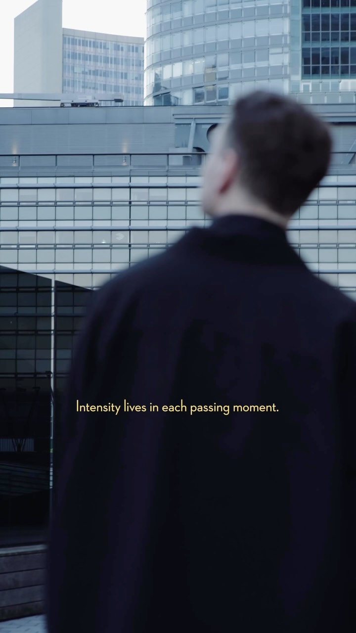 Instagram post by @raffaelpayr for Issey Miyake Parfums. Caption reads: Here and now, with
ISSEY MIYAKE LE SEL D’ISSEY EAU....