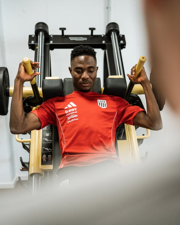 Instagram post by @laskofficial for Technogym. Caption reads: [...] 🔥⚽ #championstrainwithtechnogym....