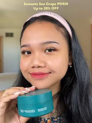 TikTok post by @oliviawalvoort.ugc for Hwahae US. Caption reads: Plump, hydrated, and radiant under-eyes ✨💧 These....