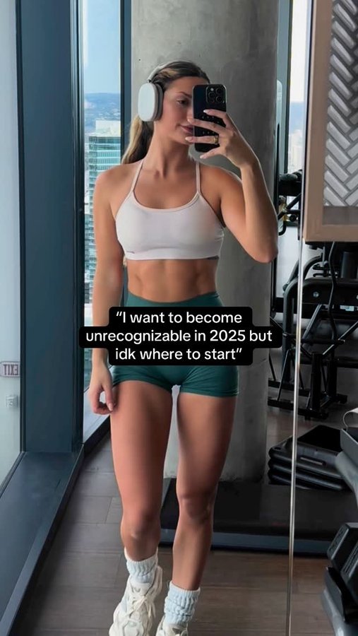 Instagram post by @maiahenryfit for CON-CRĒT Creatine. Caption reads: #DailyDoseOfBetter How to lose fat & build muscle....