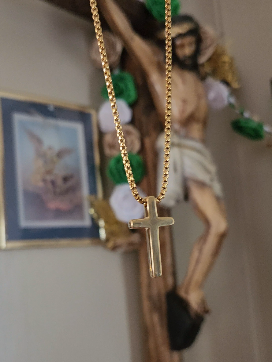 TikTok post by @nicolasgonzalez754 for PROSTEEL. Caption reads: @PROSTEEL #joyeria #amen🙏 #oro14k #tiktokshop....