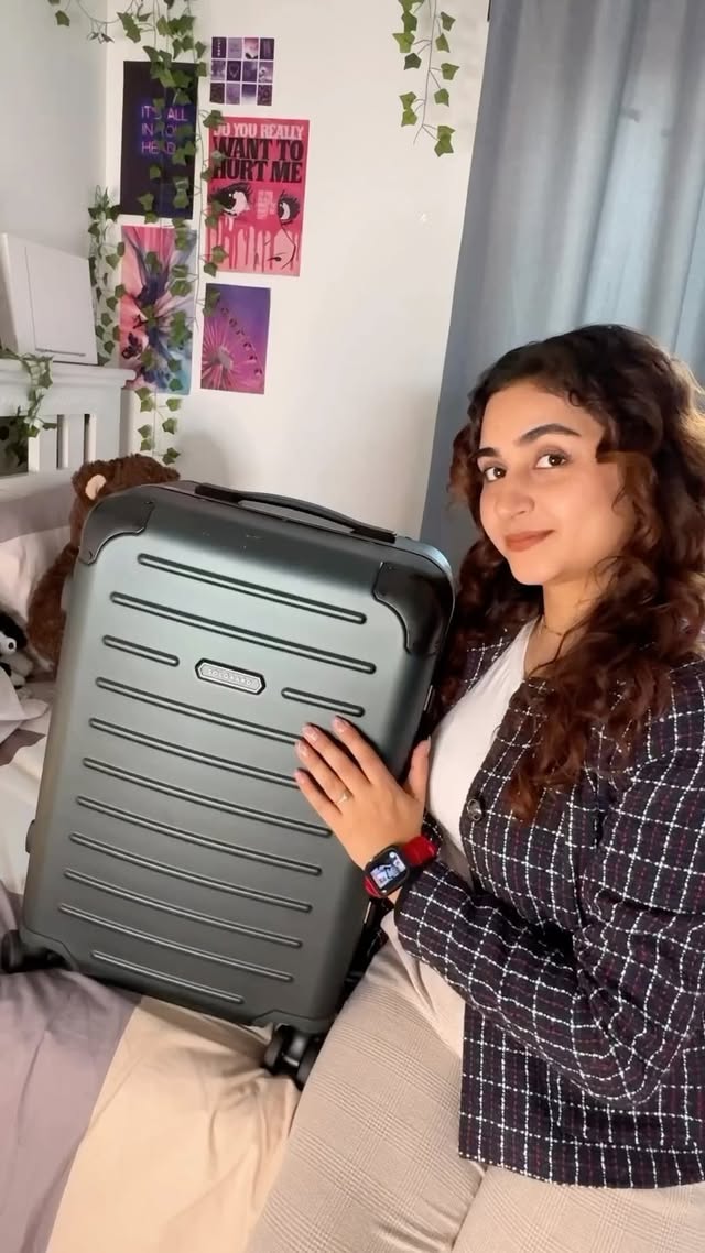 Instagram post by @lifewithjasmine98 for Solgaard. Caption reads: [...] to get 10% off your entire purchase....