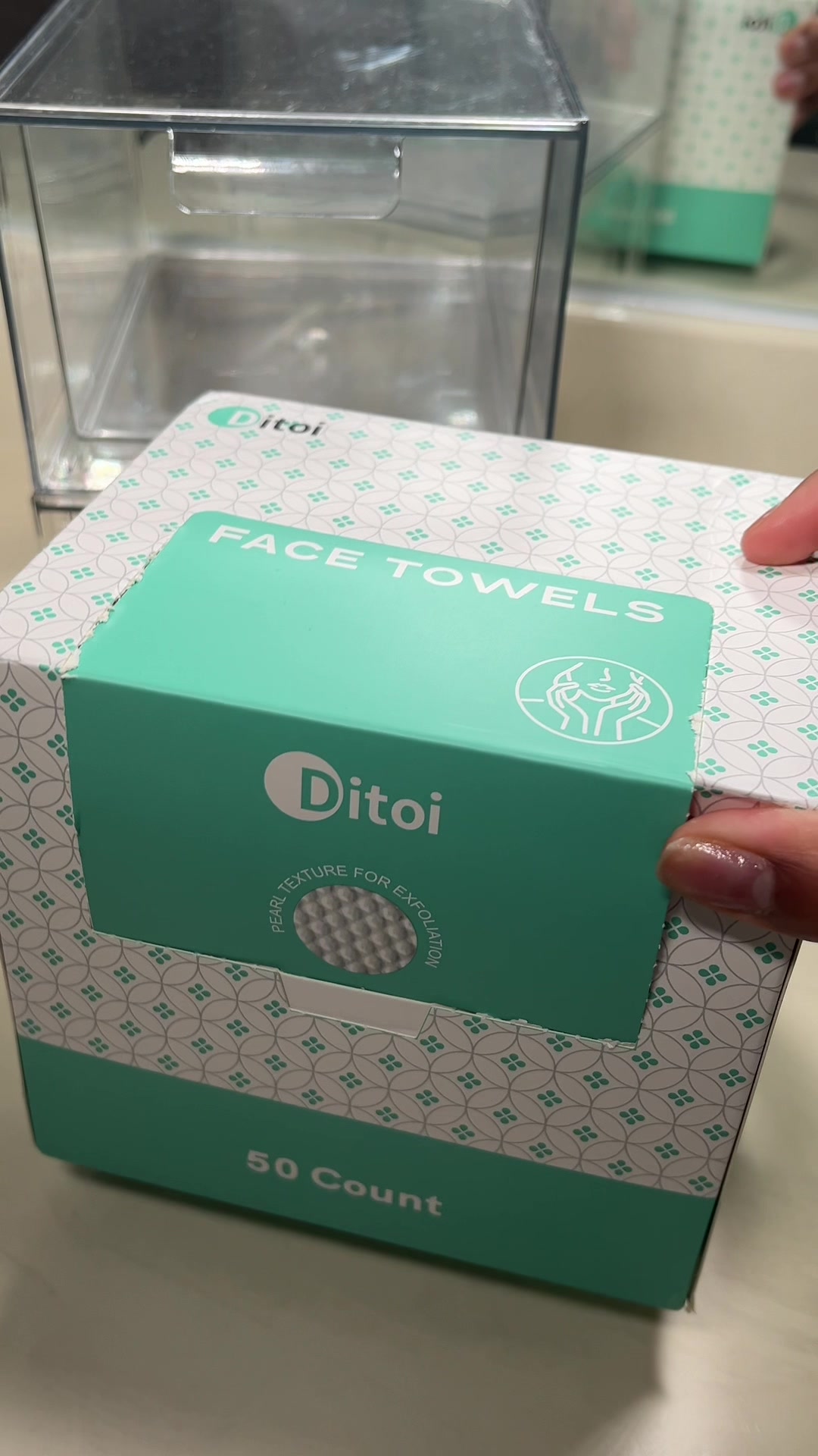TikTok post by @tkeyah_beautyxx for Ditoi Face Towels. Caption reads: [...] only. These towels are the secret. @Ditoi....