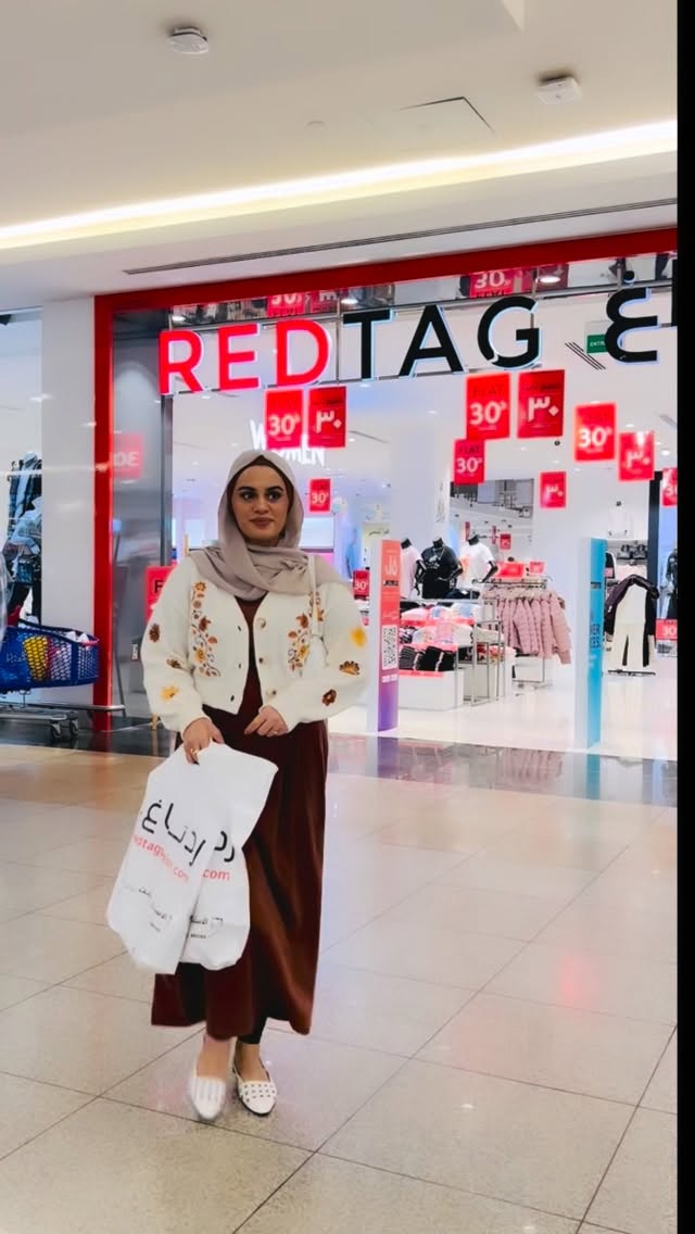 Instagram post by @themom_spot for REDTAG. Caption reads: Big Diwali vibes at @redtagfashion Dalma Mall ✨....
