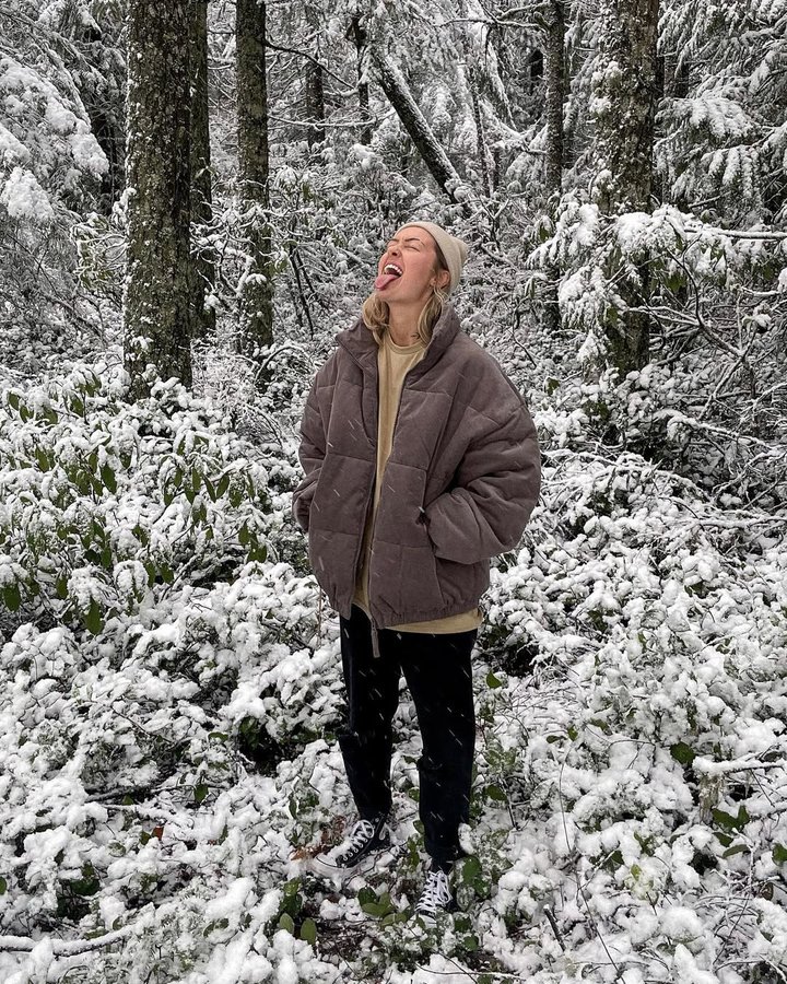 Instagram post by @thebaby.mac for Travel Oregon. Caption reads: This month Ash and I took a trip from Portland to....