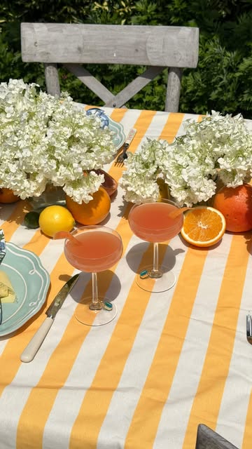 Instagram post by @talliia for Bombay Sapphire. Caption reads: [...] summer 🧡 A French Blonde made with....