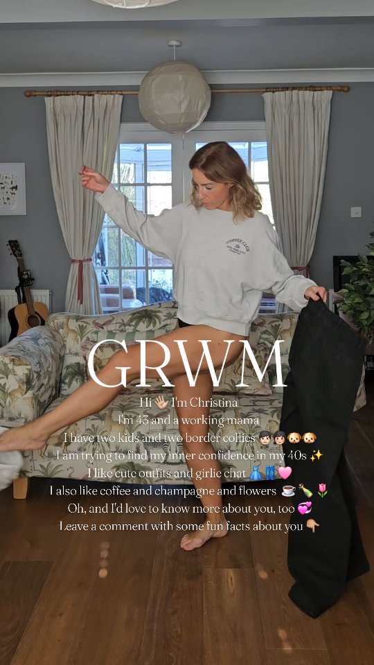 Instagram post by @christinadaydreams for Baukjen. Caption reads: Hi 👋🏼 I'm Christina 

I'm 43 and a working mama....