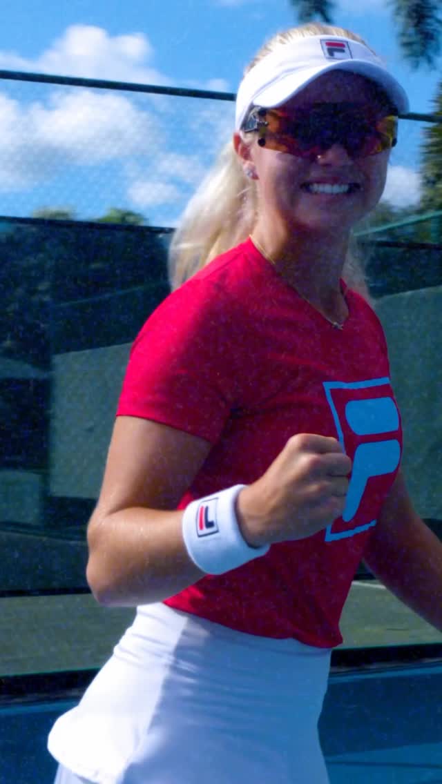 Instagram post by @anna.leigh.waters for RXBAR. Caption reads: #RXBARPartner When I’m not competing, I’m still....