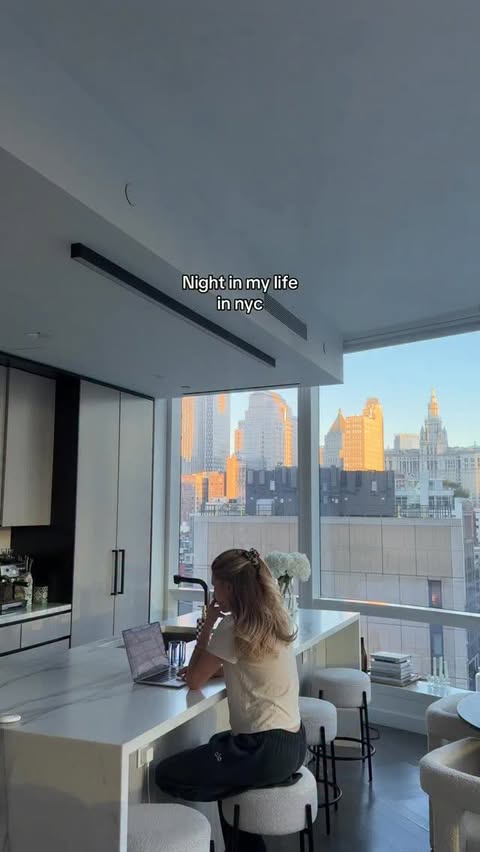 Instagram post by @acquired.style for INNBEAUTY PROJECT. Caption reads: [...] the amazing combo from @innbeautyproject .....