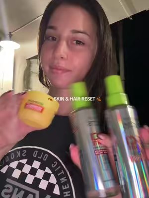 TikTok post by @sonomichu for garnieritalia. Caption reads: @Lorealistar @garnieritalia 🤎🍂....