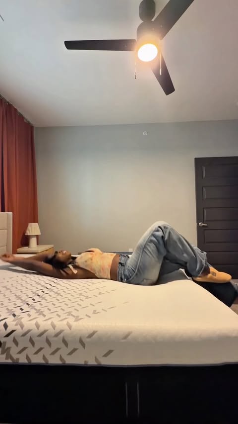 Instagram post by @cashayproudfoot for Nectar Sleep. Caption reads: New city, new bed @nectarsleep 🤍 #ilovemynectar....