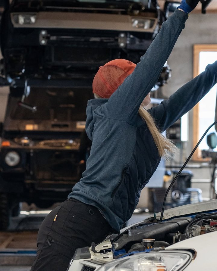 Instagram post by @heddahosaas for Blåkläder. Caption reads: So proud to announce another year with @blaklader....