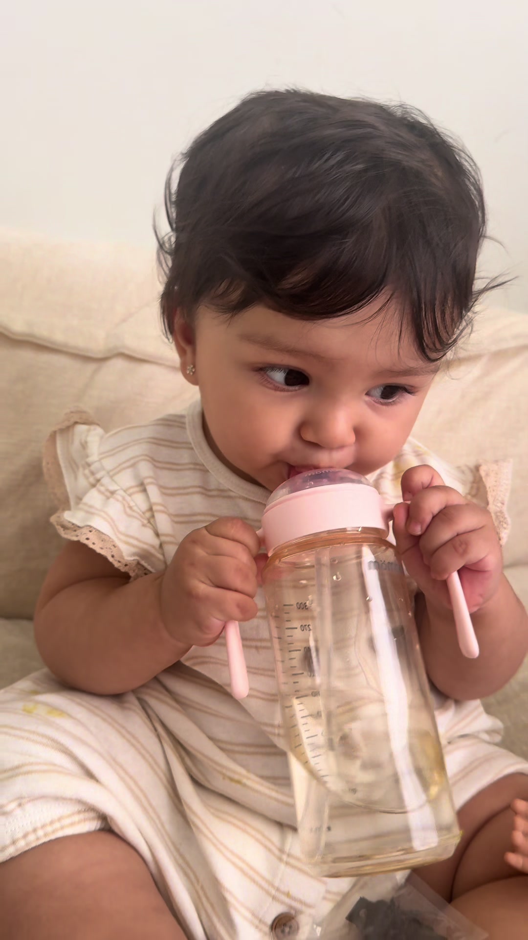 TikTok post by @shristioli7 for mombella official. Caption reads: “If you’re tired of leaking bottles, try this 😍....