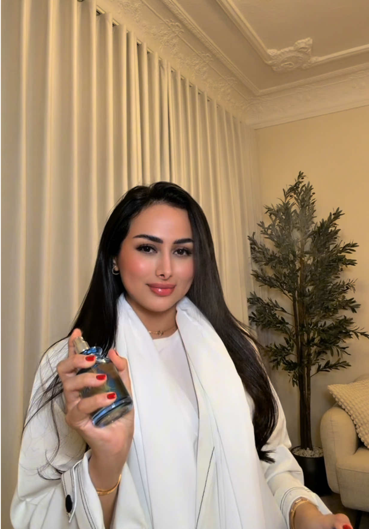TikTok post by @rz.9966 for Osma Perfumes. Caption reads: 5 days mood by OSMA 🔥 #osma #اوسما @اوسما | OSMA.