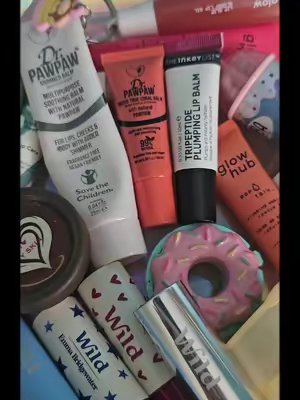 TikTok post by @kerrydeville226 for glow hub. Caption reads: [...] of brands @Dr.PAWPAW @The INKEY List @Glow....