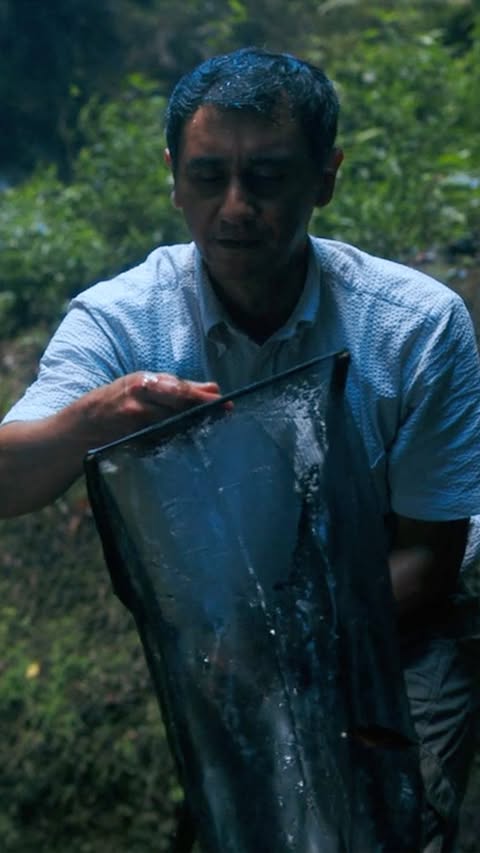 Instagram post by @carlosmanuelactor for Apple TV. Caption reads: Please be careful, Manousos.

Pluribus — Now....