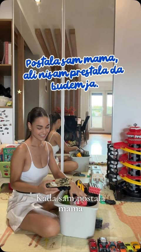 Instagram post by @jenniimartin for Always. Caption reads: #ad ad #SponsoredByAlways Neke stvari ne treba....