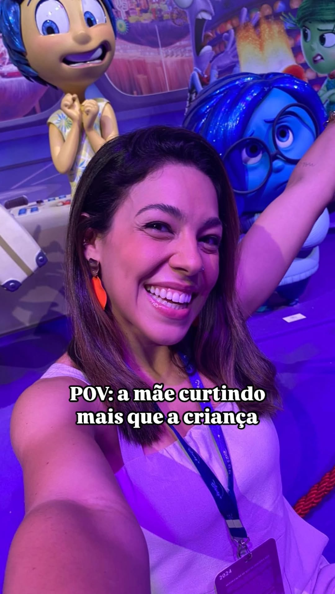 Instagram post by @maternandomalu for Tang Brasil. Caption reads: cadê as mães doidas por Disney? 🤩

Meu dia na D23....