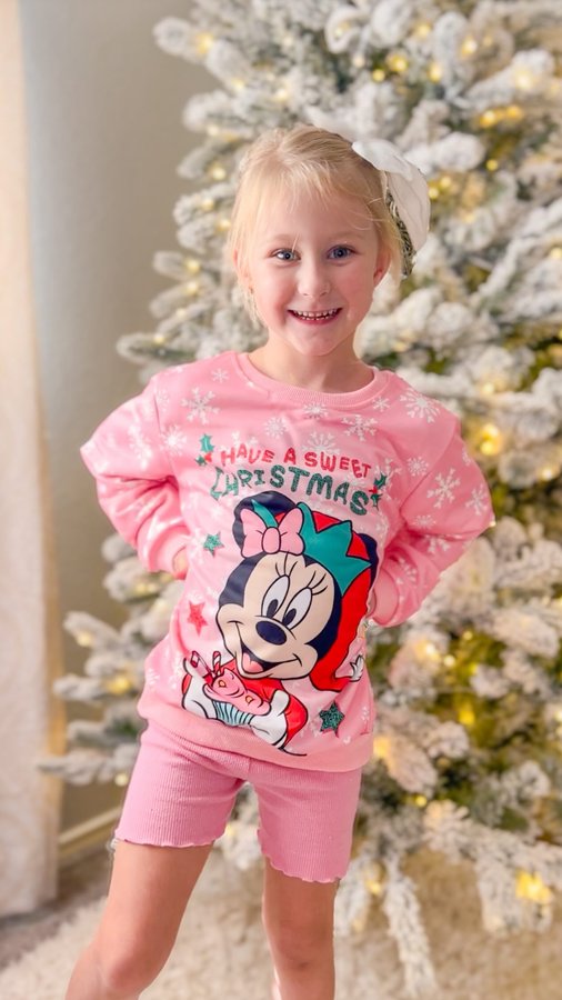 Instagram post by @idkivy for PatPat. Caption reads: Christmas is only 65 days away! Get your PatPat....