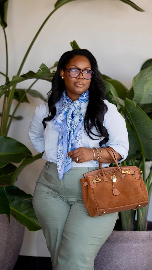 Instagram post by @emmyypetit for J.Jill. Caption reads: #ad #jjillstyle Come along with me as I do some of....