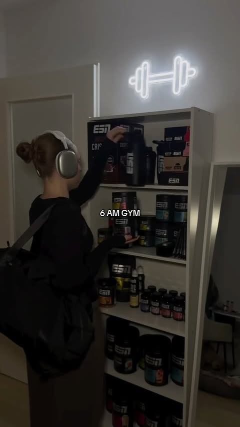 Instagram post by @lisa.grsse for Esn. Caption reads: [...] hits different when you’re prepared 🔥....