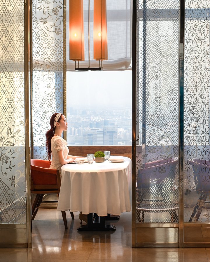 Instagram post by @chasingsnowdrops for Park Hyatt Paris-Vendôme. Caption reads: @parkhyattshanghai - a luxurious nest above the....