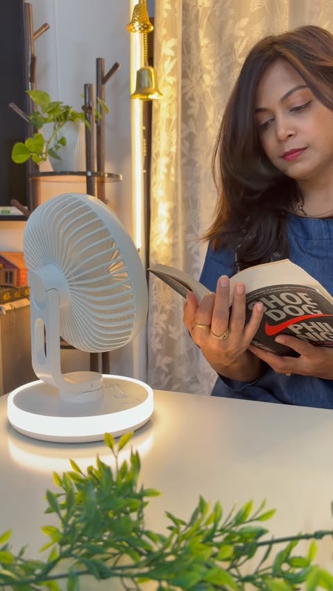 Instagram post by @decor_diy_widpriya for AGARO Lifestyle. Caption reads: Meet my new obsession… Agaro Alpha Desktop....