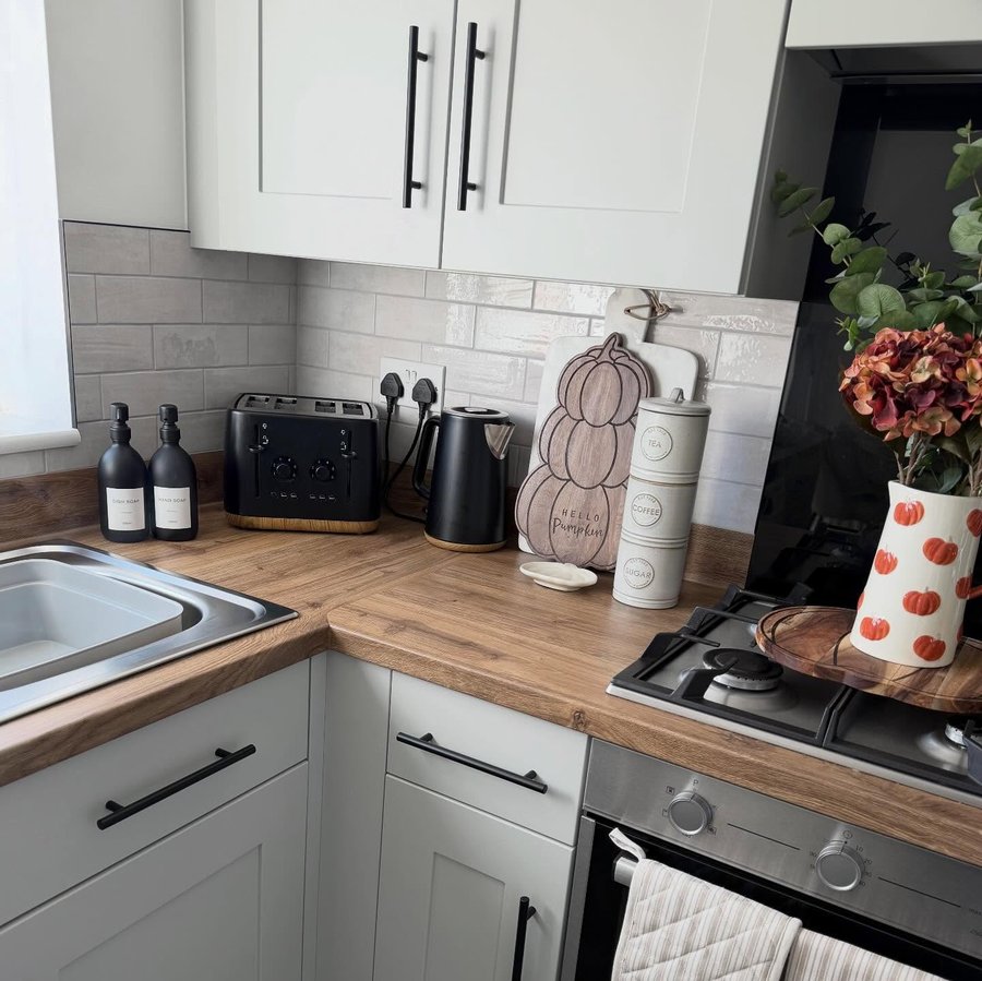 Instagram post by @lifeatkaties for NAMIE HOME. Caption reads: [...] 🖤
The Matte Black Dispenser Set from....