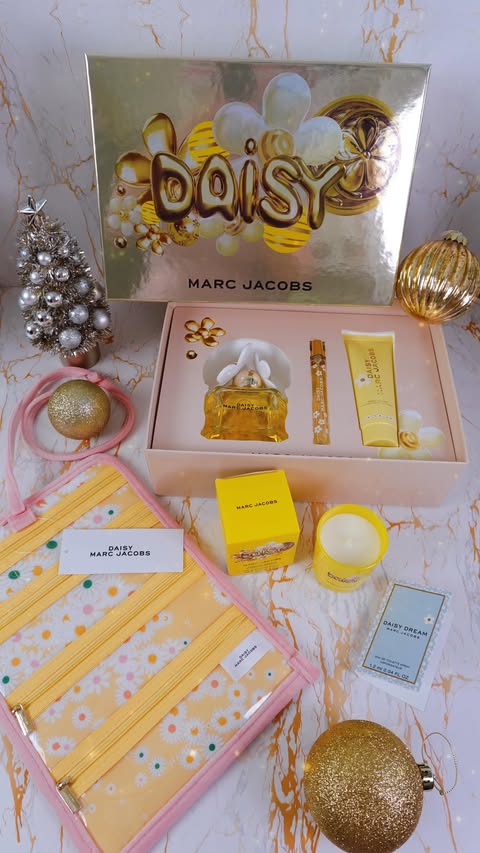 Instagram post by @lucy.rezel for Marc Jacobs Fragrances. Caption reads: 🎁Treating myself for a litte early birthday +....