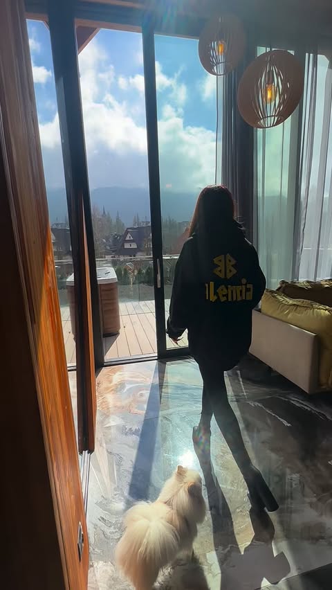 Instagram post by @justivve for Balenciaga. Caption reads: 🌞#polishgirl #współpraca #collaborations #sunday....