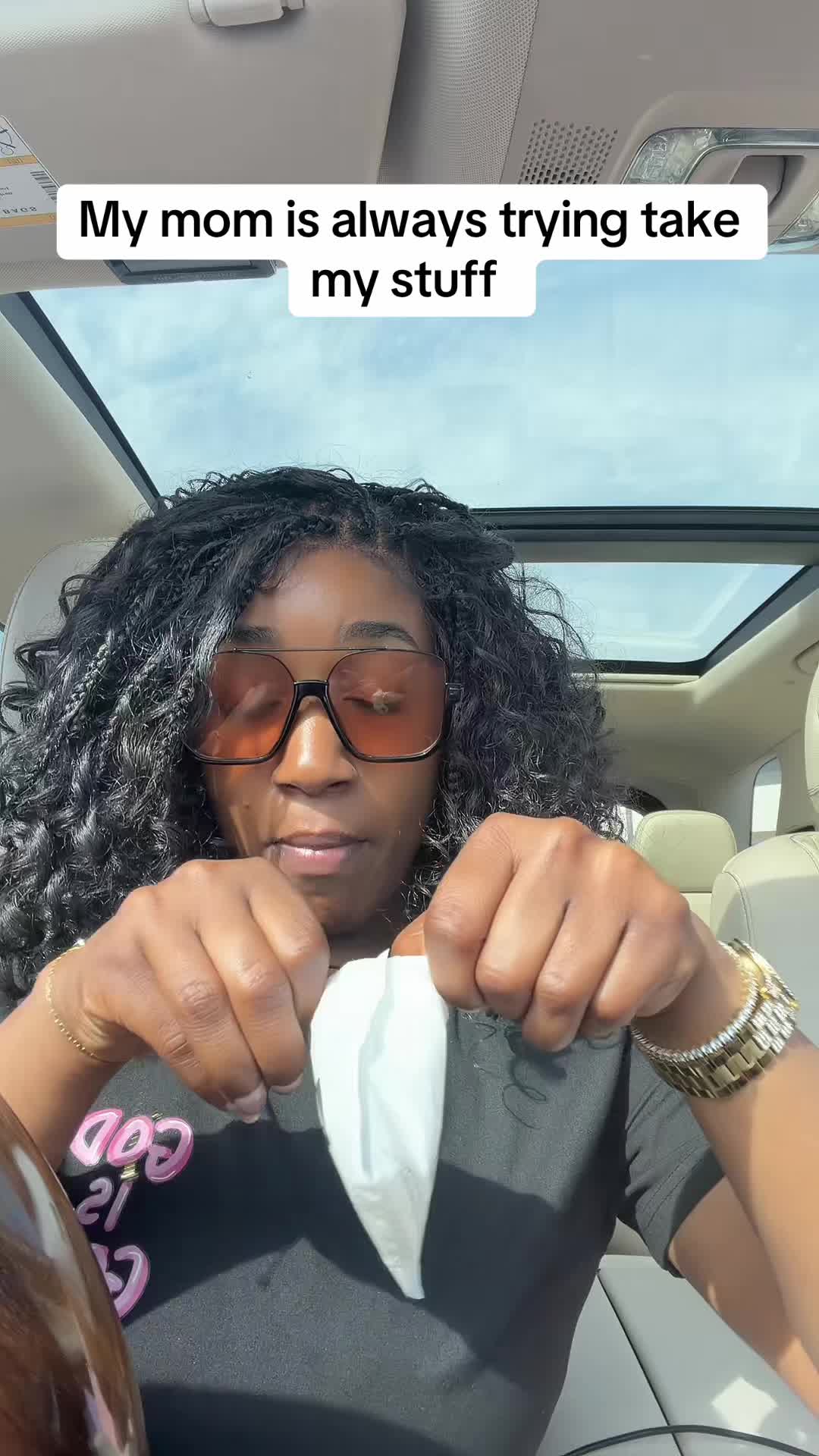 TikTok post by @kickingitwithleesa for Pavoi. Caption reads: [...] year I got her this tennis bracelet from....