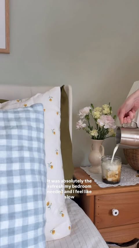 Instagram post by @karris.nissley for Piglet in Bed. Caption reads: spring bedding refresh with @pigletinbed....
