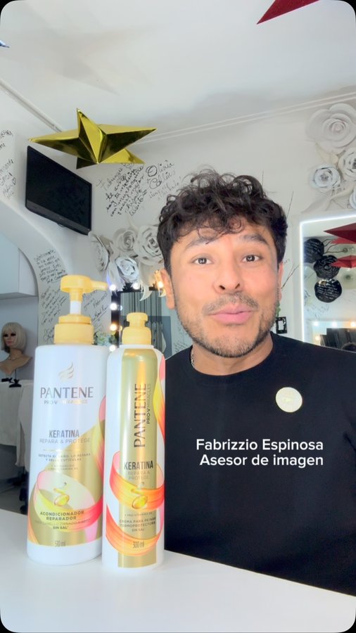 Instagram post by @lorenameritanooficial for Pantene México. Caption reads: 🚨¡CONCURSO A LA VISTA! 🚨 #SOYESTILISTAPANTENE
🔥....