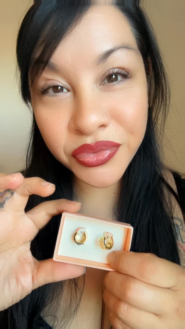 Instagram post by @_beautifully.inked for ana luisa. Caption reads: Getting ready and fell in love with these new....