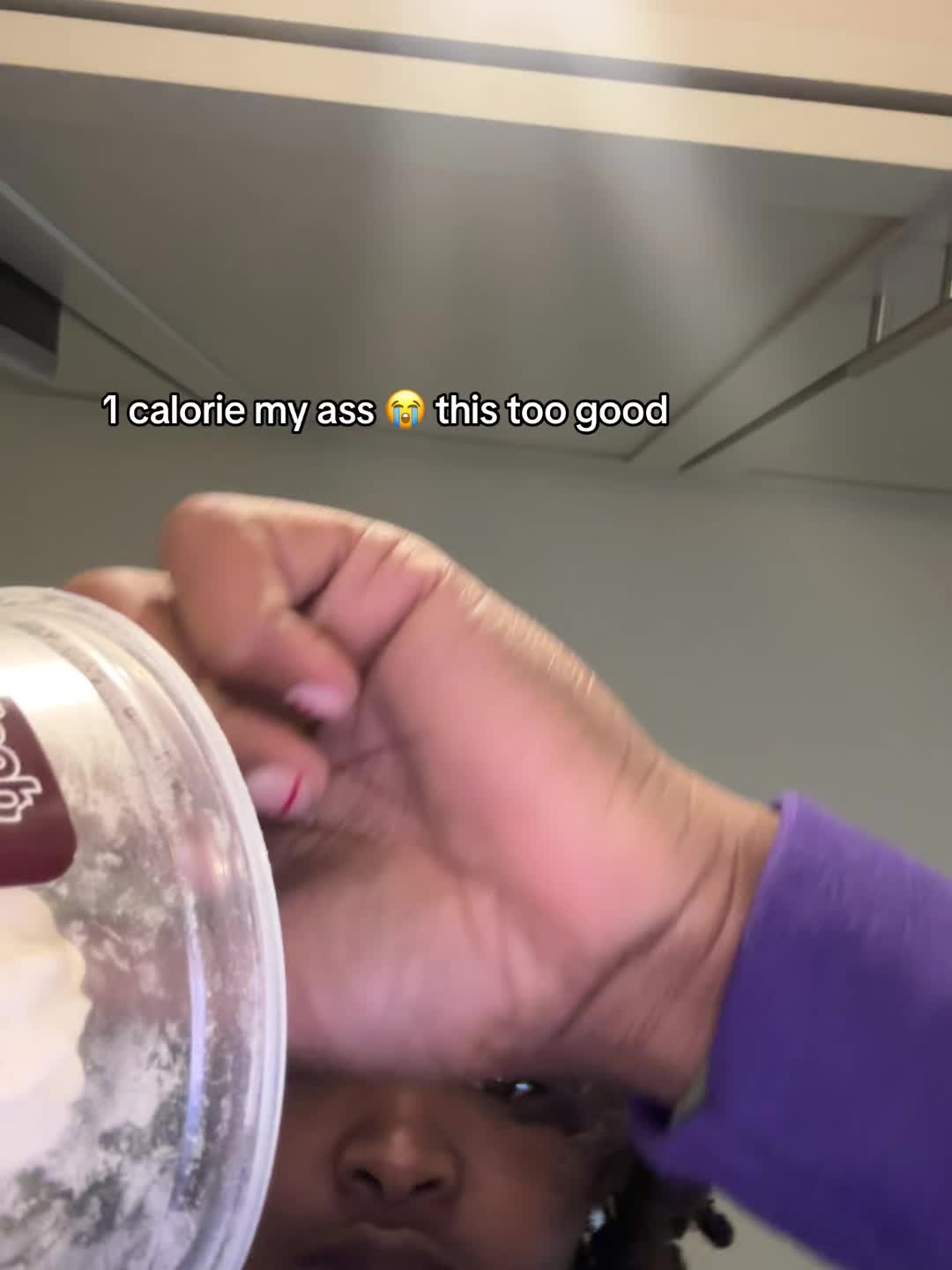 TikTok post by @zo.afgc for dontworrysnacks. Caption reads: [...] #tiktokshopfinds #snackreview #fyp....