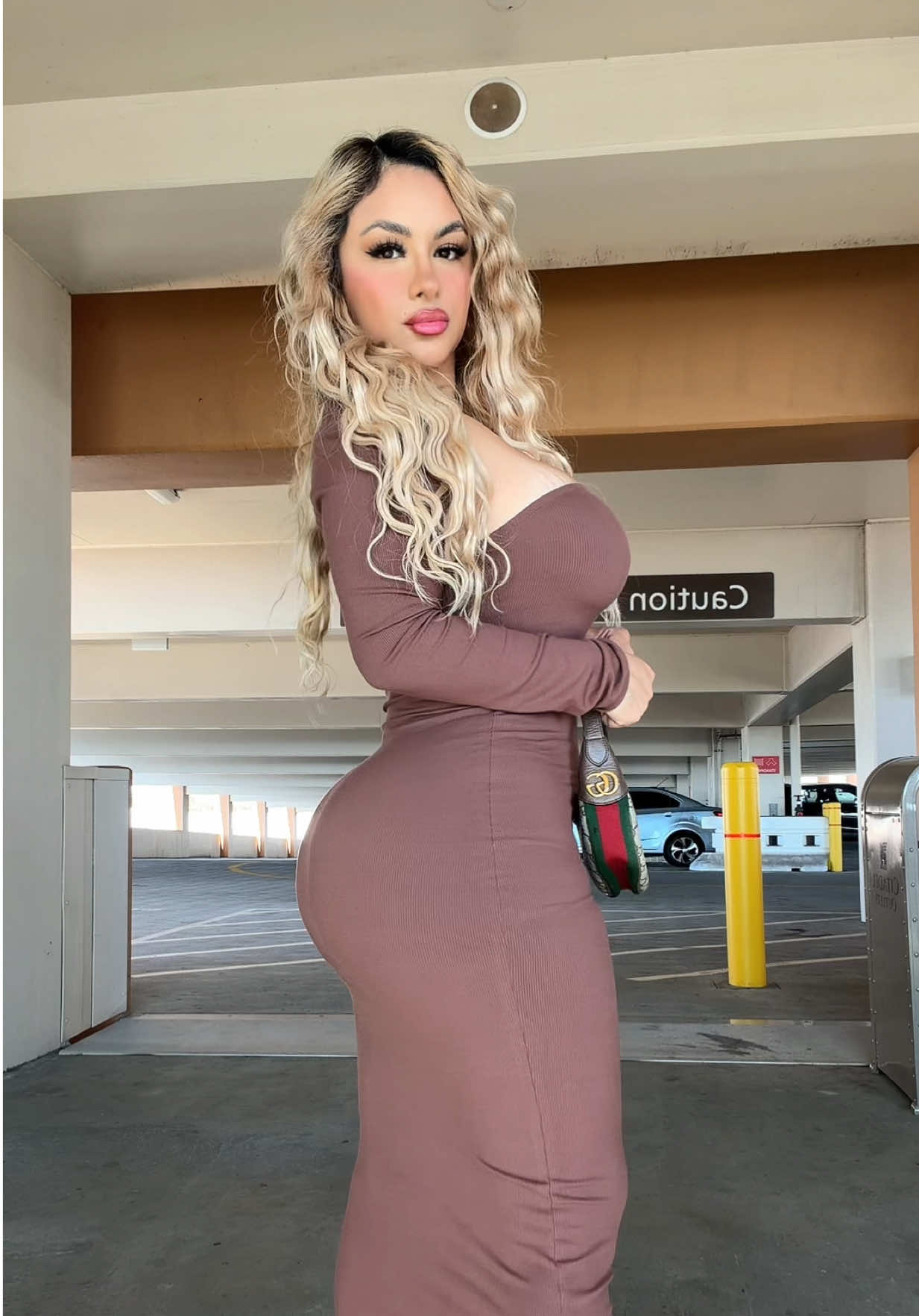 TikTok post by @priscilla.sweetz for Reoria. Caption reads: This dress 😍🤎 @REORIA #fyp#reoriadress .