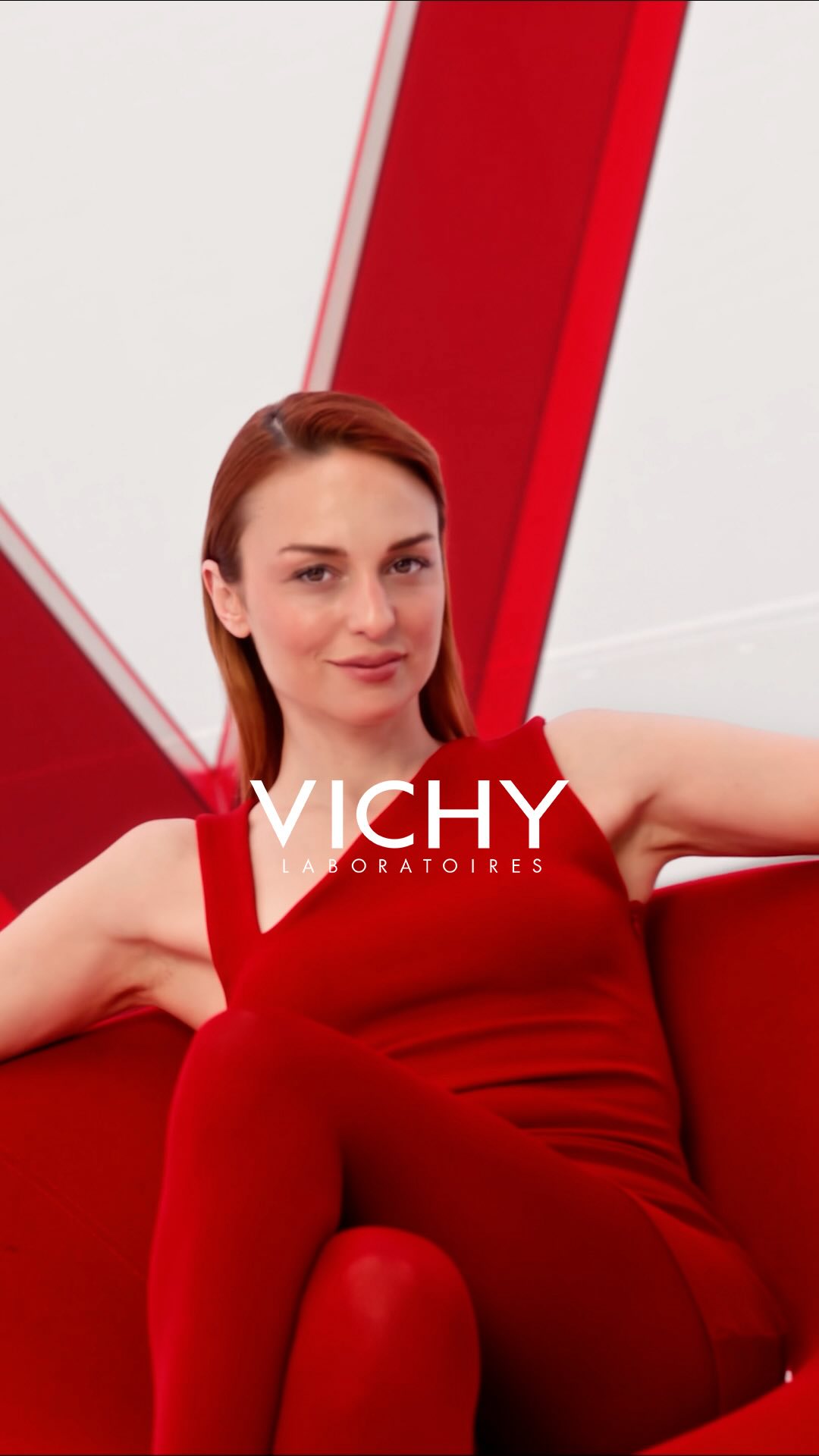 Instagram post by @nilperi for Vichy Laboratoires. Caption reads: Vichy Collagen 16 Bonding Serum ile gençliğin....