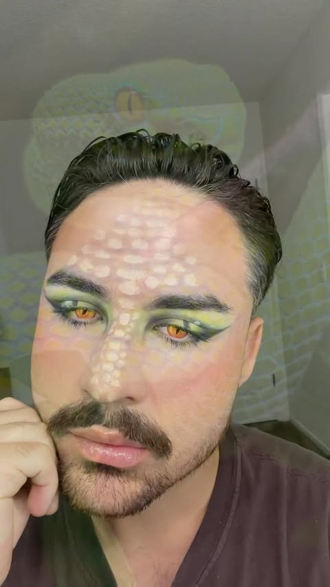 Instagram post by @robertt212 for Myeyebb. Caption reads: 🐍💚 Contacts: @myeyebb_official “ Blind Dragon....