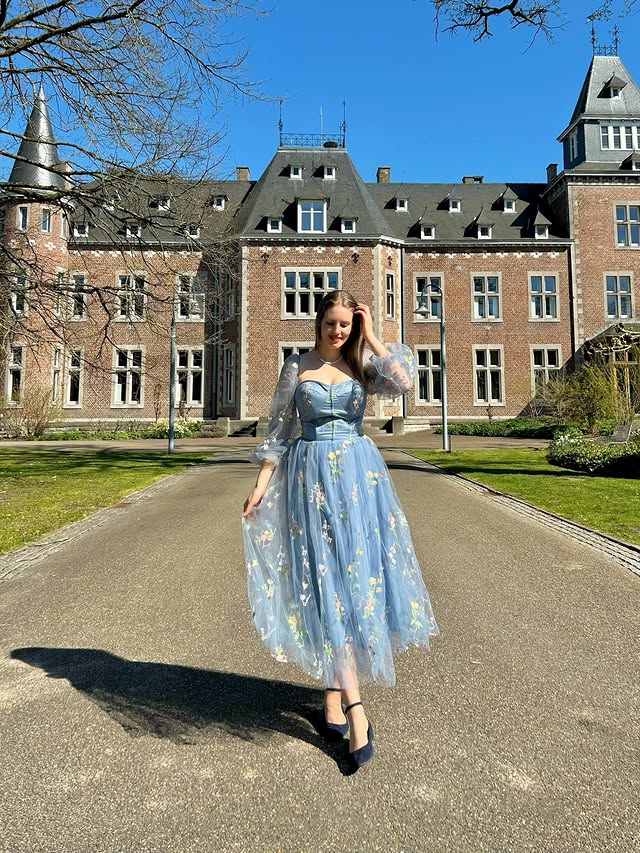 Instagram post by @lorettalotus for Retro Stage. Caption reads: [...] — Cinderella 💙✨ Blue dress by....