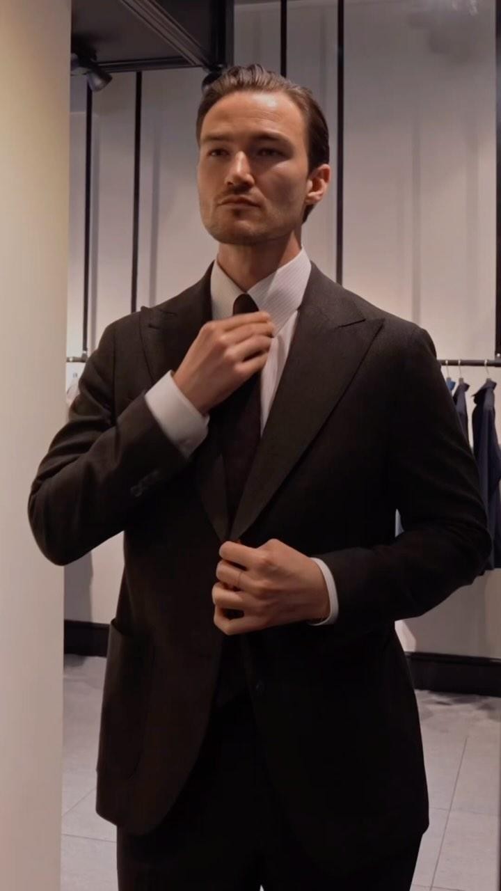 Instagram post by @twinscott for Eton Shirts. Caption reads: [...] staple. Here’s what I went for at....