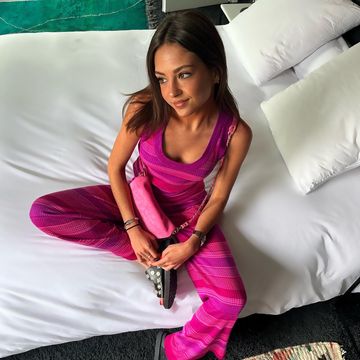 Instagram post by @vanilleblb for Kujten. Caption reads: @kujten 💜🌷☂️🧞‍♀️.