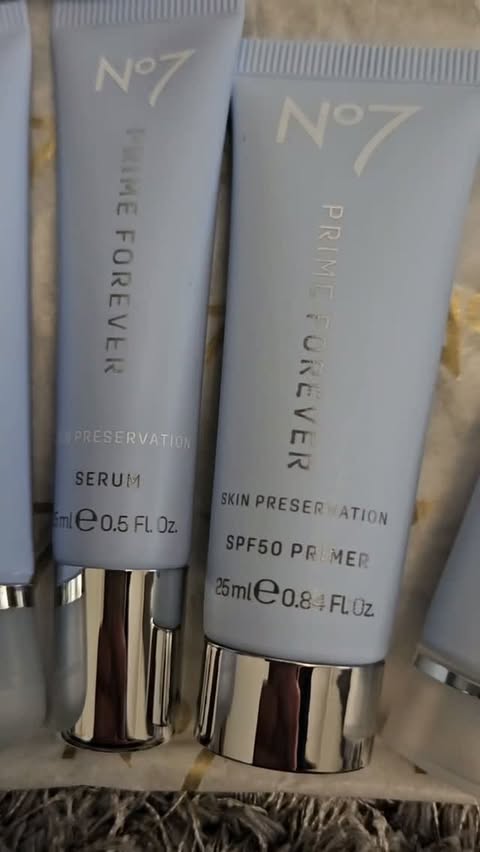 Instagram post by @reviews1990xx for No7. Caption reads: #ad @no7uk @No7 #AD #BeautyWeek....