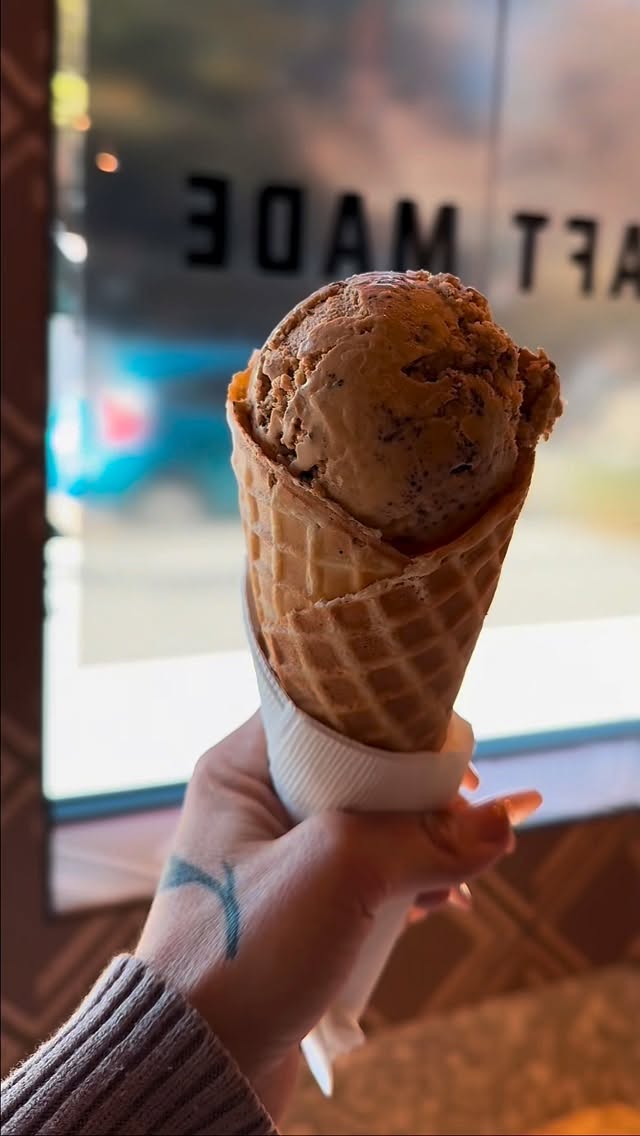 Instagram post by @rosa_notso_nice for Salt & Straw. Caption reads: @saltandstraw dropped their #thanksgiving flavor....