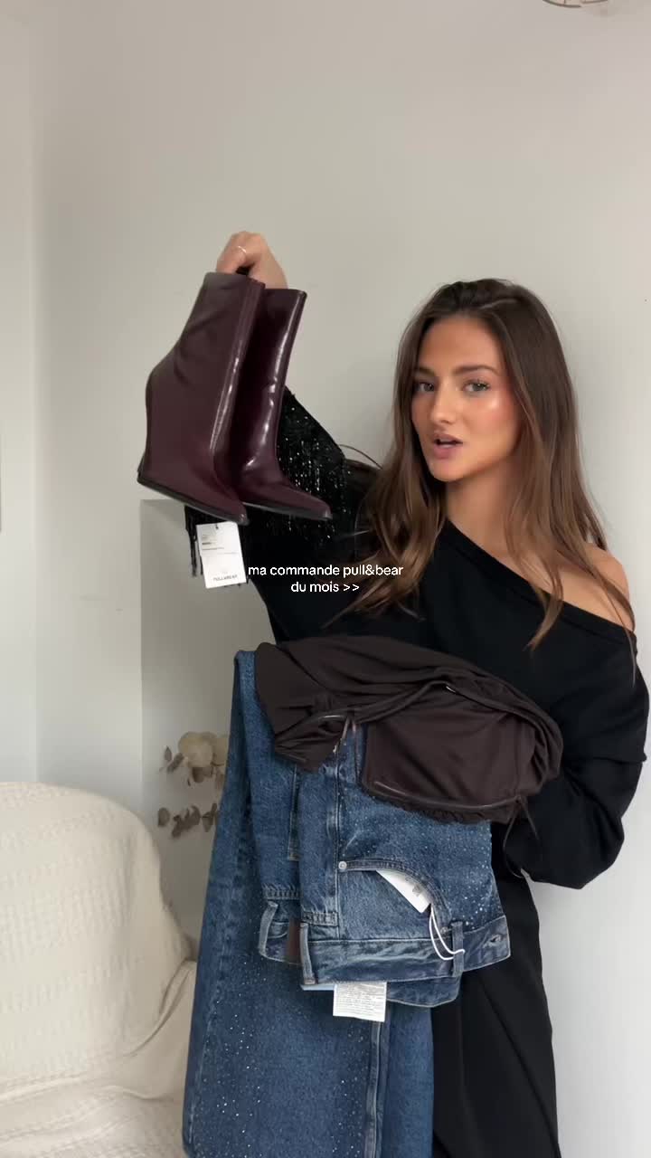 TikTok post by @lili.canovaa for Pull&Bear. Caption reads: haul pull&bear ! vous aimez ? @Pull&Bear  [...].