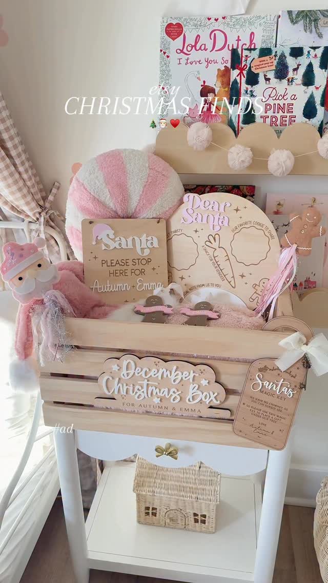 Instagram post by @homewithjessye for etsy. Caption reads: [...] straight to you 🎅🏻🎀🤍 LTK link 💕 #Ad....